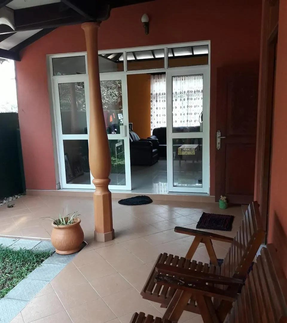Wattle Inn Negombo Bed & Breakfast